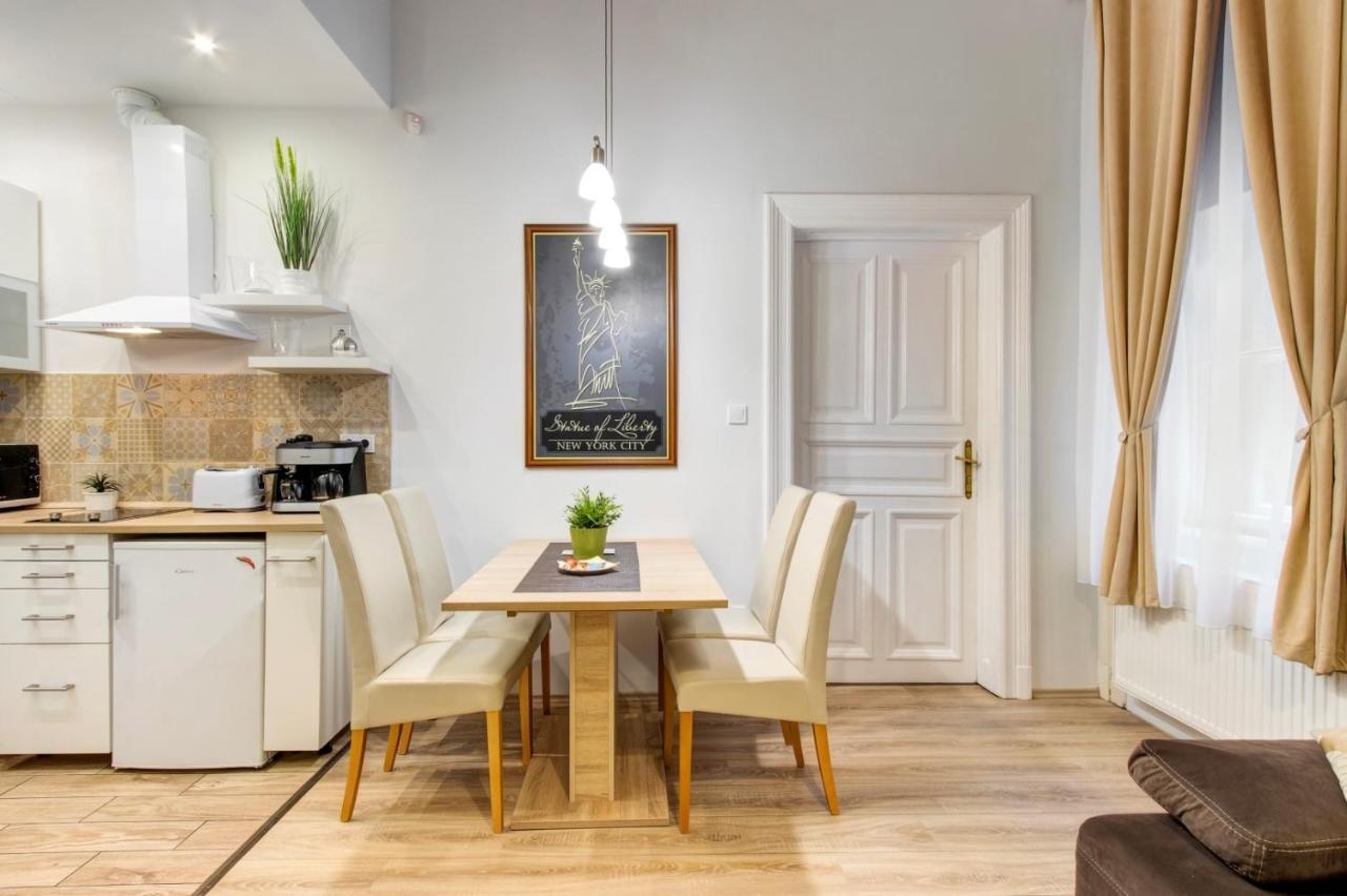 Standard Apartment By Hi5 - Weiner Leo Budapest Esterno foto